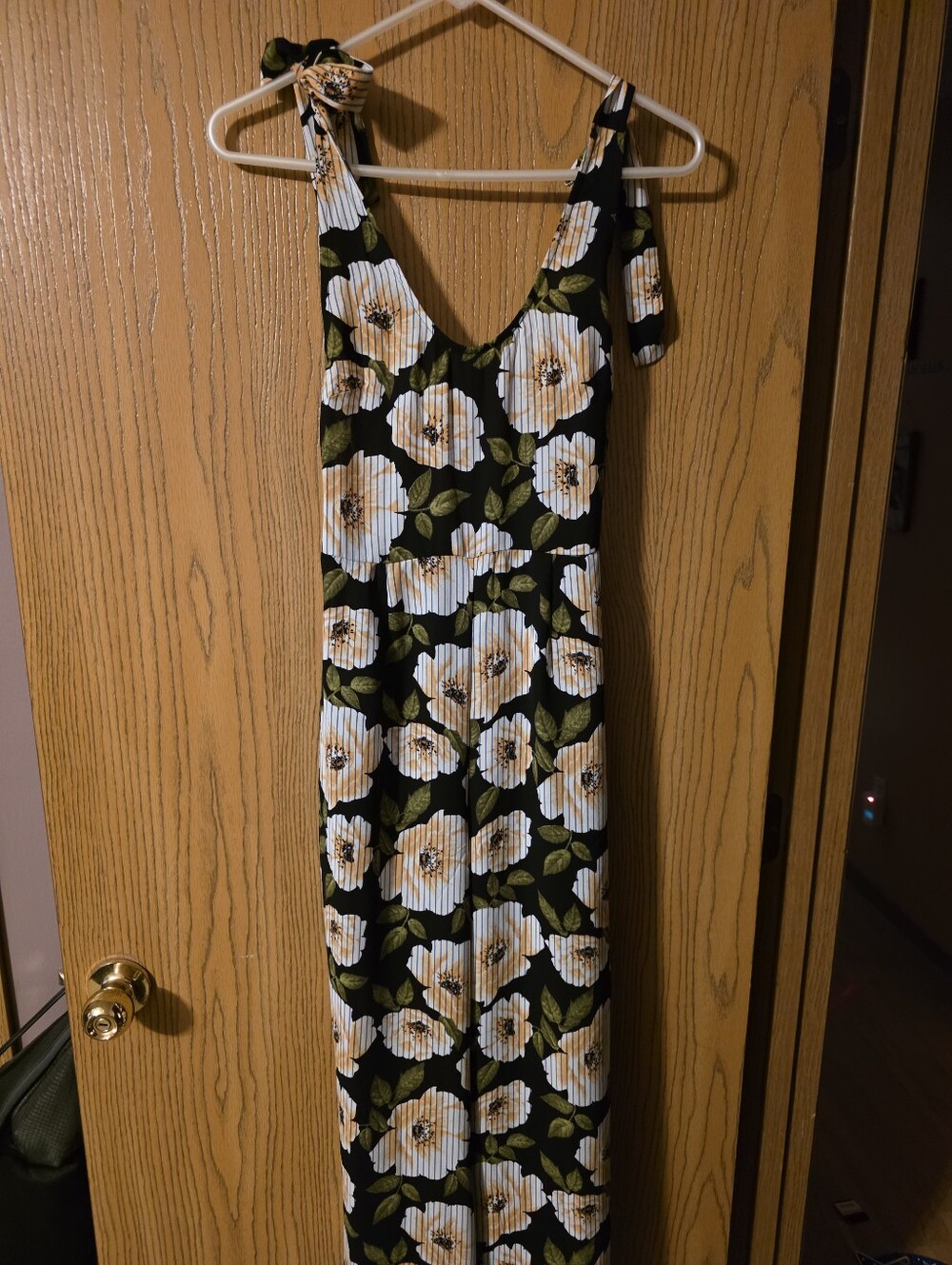Floral Tie-Shoulder Linen Pant Suit